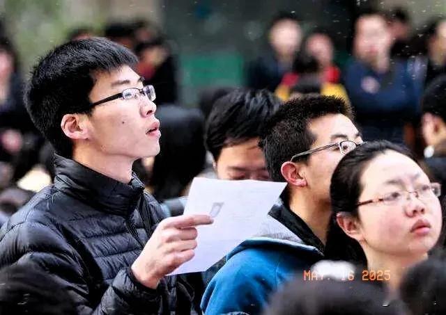 别不信！今年高考志愿填报一定会出现的事：热门专业扎堆报考、定向培养院校分数线