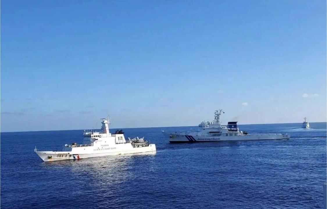 关于台海巡署抓捕大陆渔民这事，有高人提议：海警船以后巡航的时候，除了正常巡航