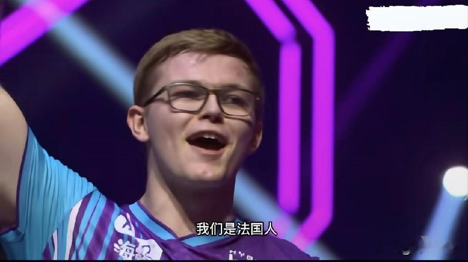 看A勒布仑的采访才发现，打赢张本智和后多兴奋！主持人:有什么对球迷说的吗？