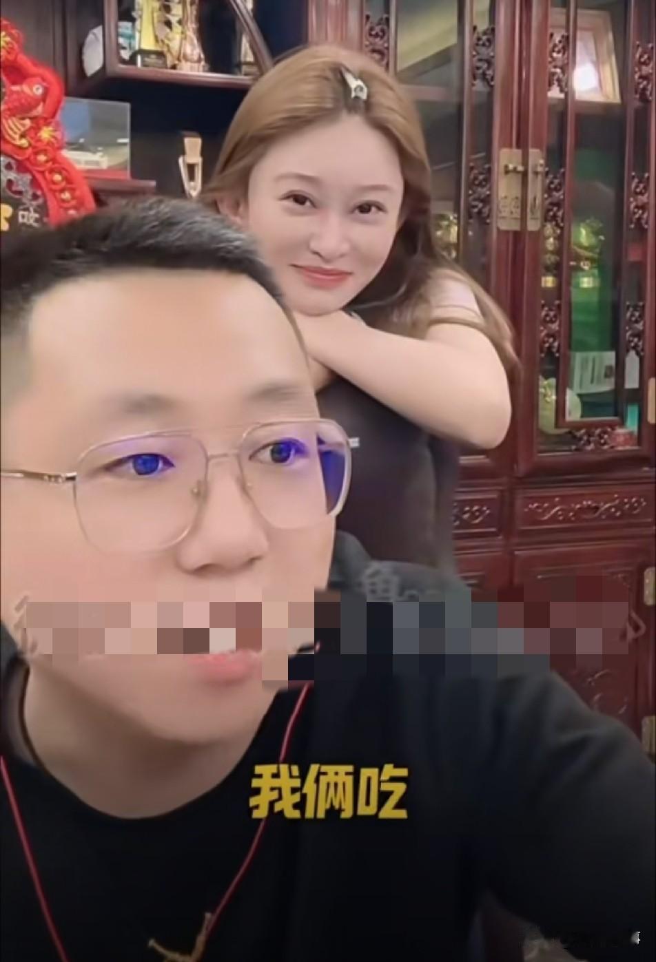 王小源爆料王某人出轨有私生子，致电小悦婷诉苦挑理被众人蒙在鼓里！