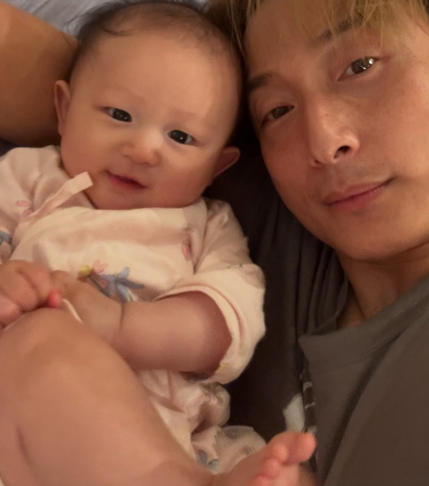 方力申晒和女儿lsla合照