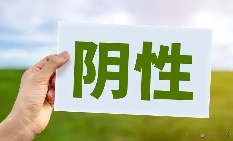 植物神经紊乱一般不属于器质性病变，但它可能引发一些类似器质性问题的症状。比如，它