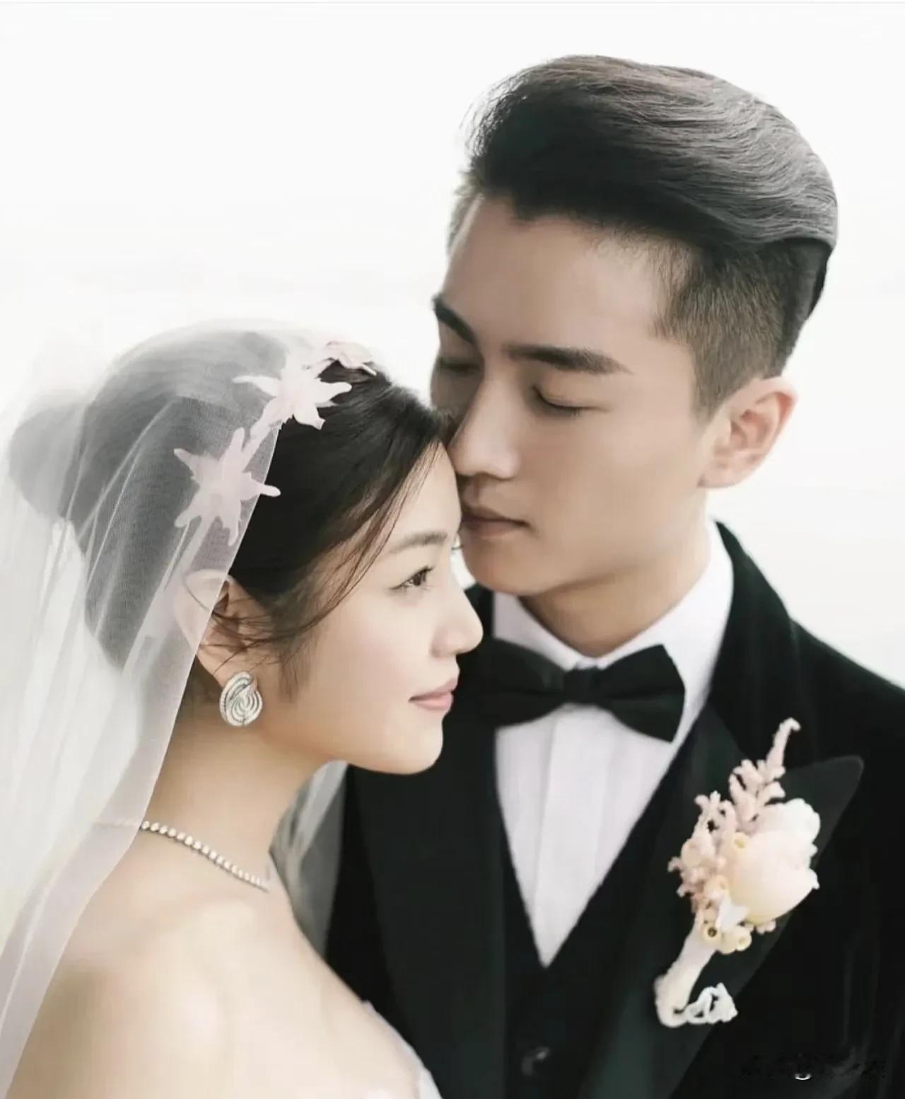 有网友对陈晓的分析，我感觉也挺客观的，我点进帖子前以为就是无脑喷的那种，因为目前