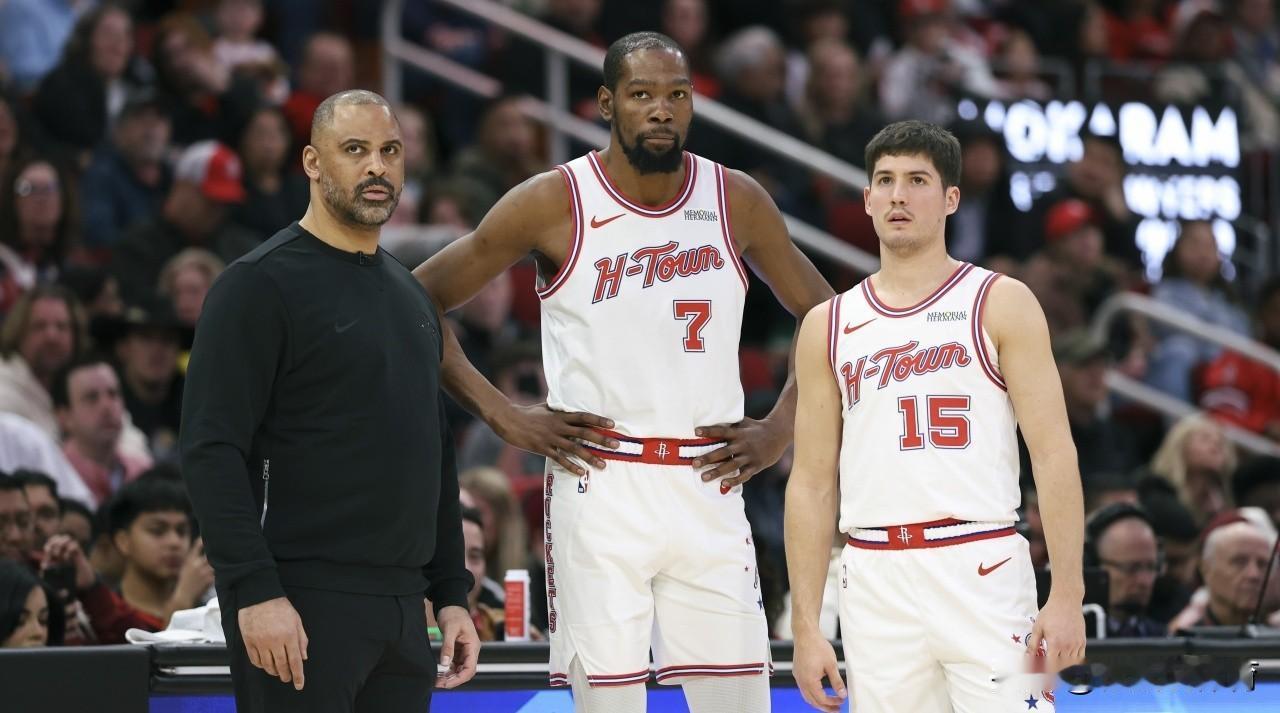 杜兰特要笑疯了，不仅仅是因为火箭113-108险胜魔术那么简单，更因为——杜兰