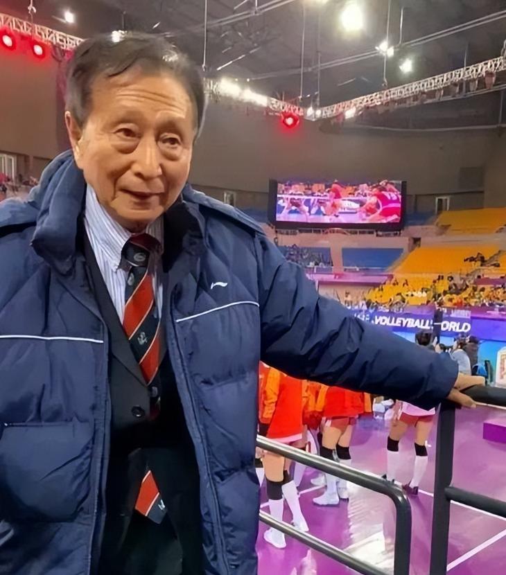这恐怕是中国式父母最刺心的宿命！87岁宋世雄用亲身经历证明：拼尽一切把一双儿女送