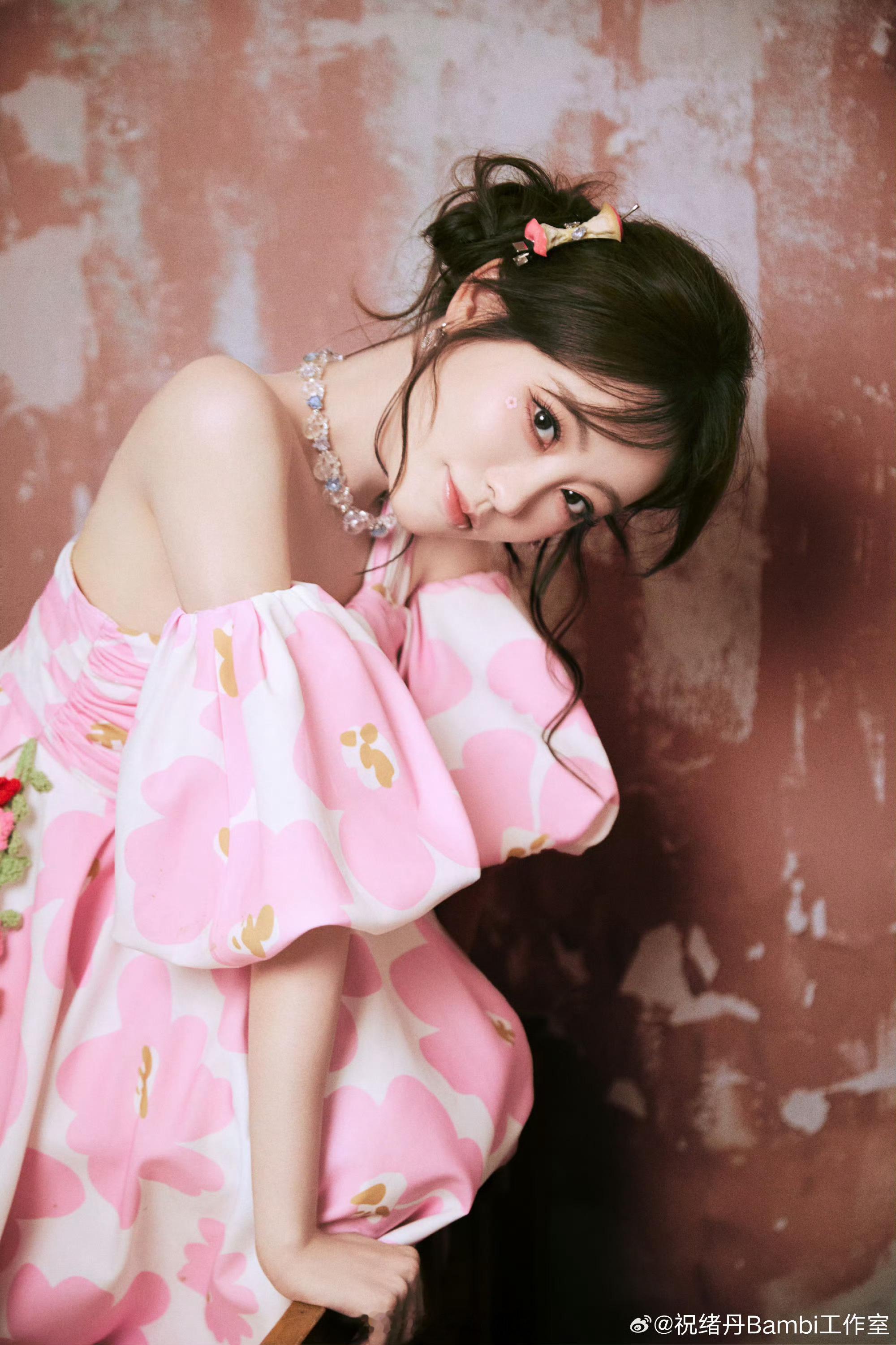 祝绪丹🌸​​​