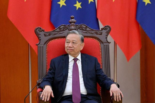 越南为讨好美国自废武功，中资加速撤离，十年外贸家底快败光了？这次转向，我觉得不