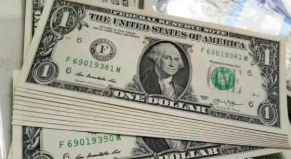 《37万亿美元的致命陷阱：美国印钞还债如何引爆全球金融核战》