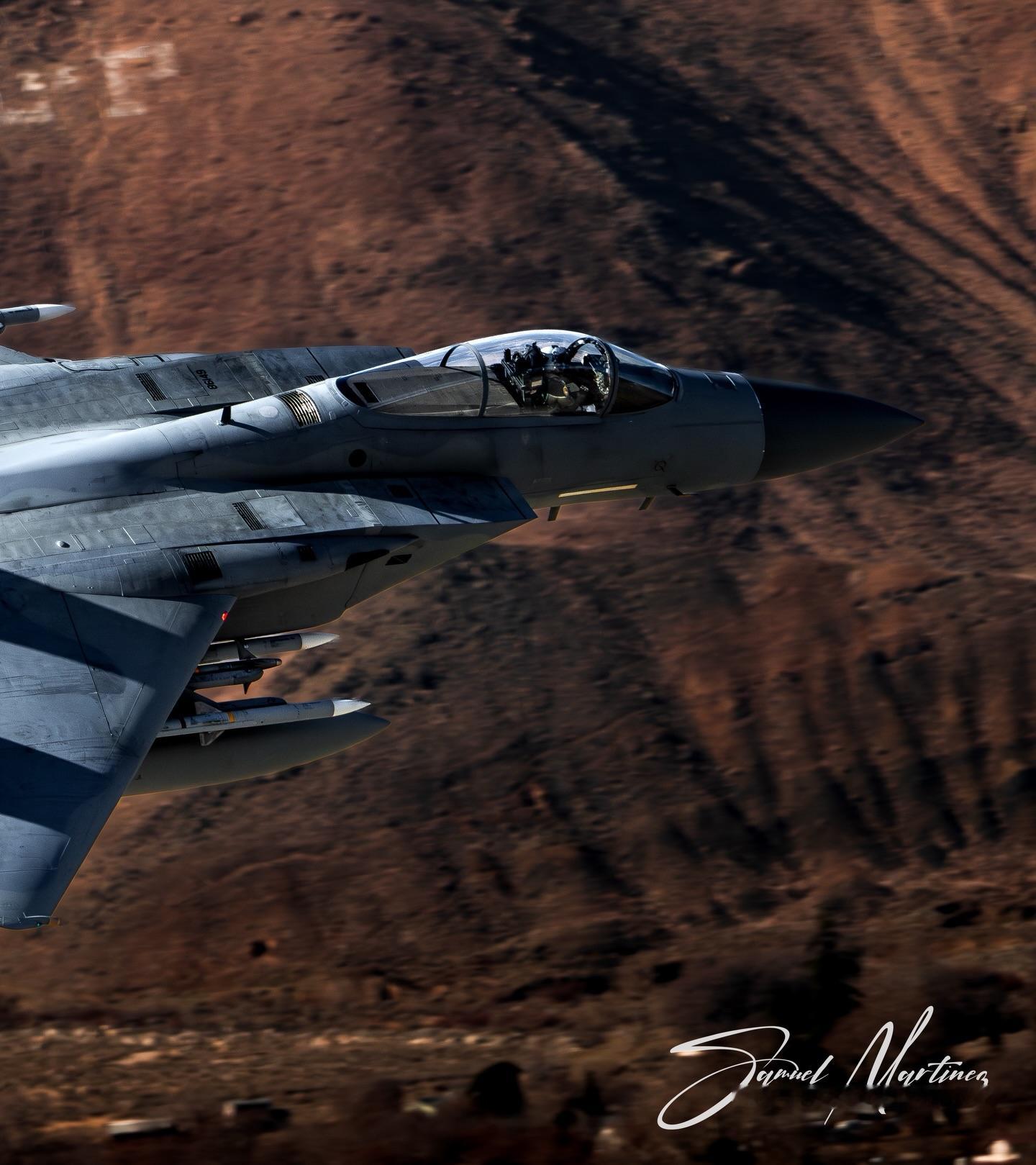 星战峡谷上空的F-15