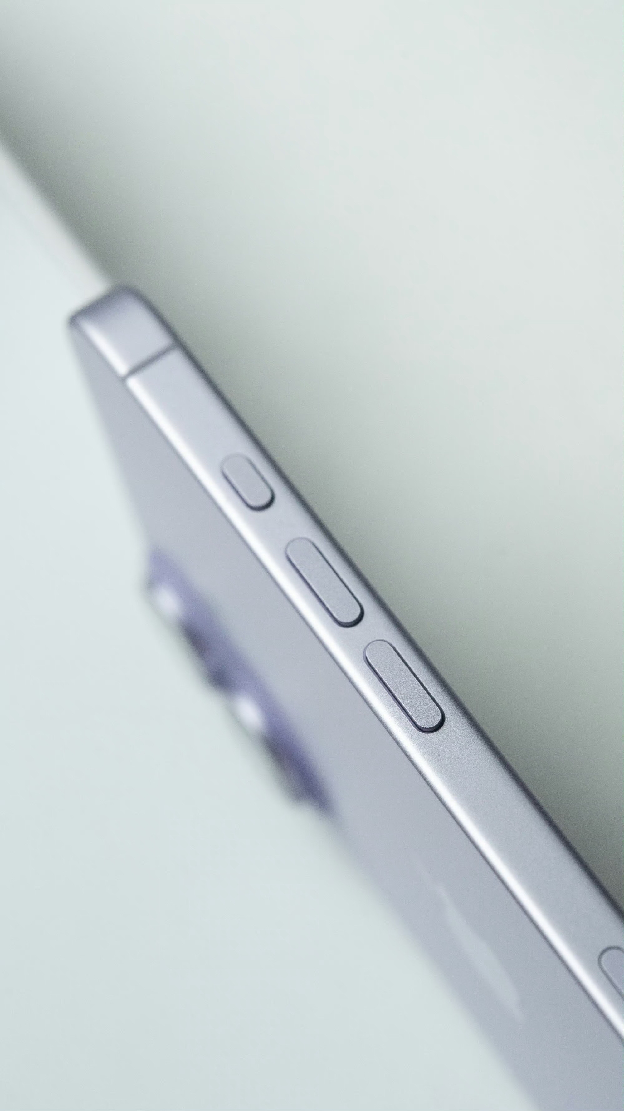 iPhone17销量冲击4000万台大关数据显示，其国内销量是同期五大国产旗舰总