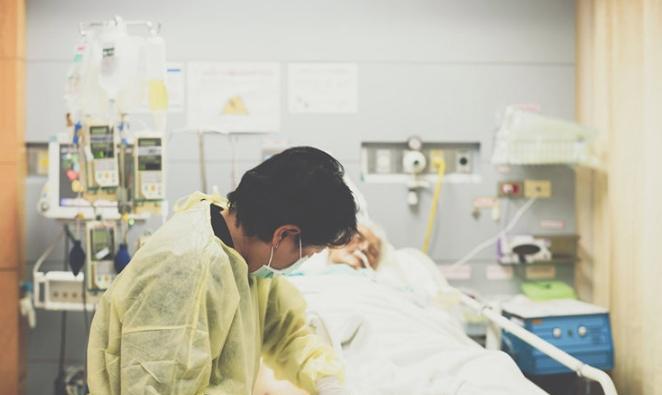 为什么绝大多数国家禁止安乐死？不夸张的说，安乐死一旦被放开，那就是穷人的噩梦。万