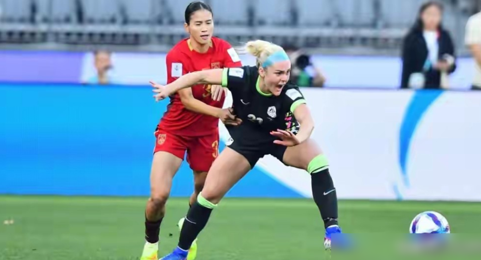 捷径，彻底堵死了。亚足联刚宣布，2031年起，女足世界杯预选赛将彻底独立，搞