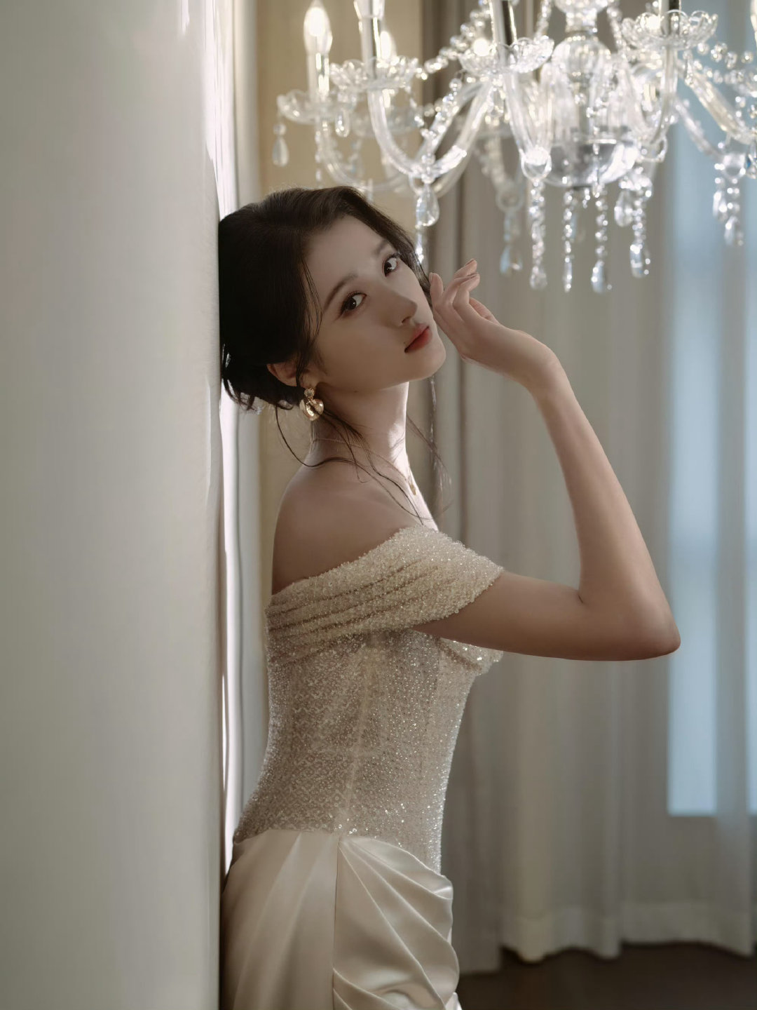 #关晓彤优雅千金感#这个关晓彤大事很妙[爱心][爱心]​