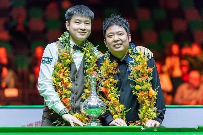 赵心童虽然连续拿下两个排名赛冠军，但殊不知他在球员锦标赛上战胜斯莱瑟和艾伦的比赛