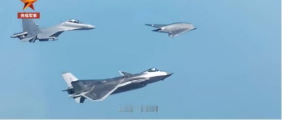突发重大新闻！攻击-11隐身战斗机，官宣服役了！ 这是全世界第一款正式服役的