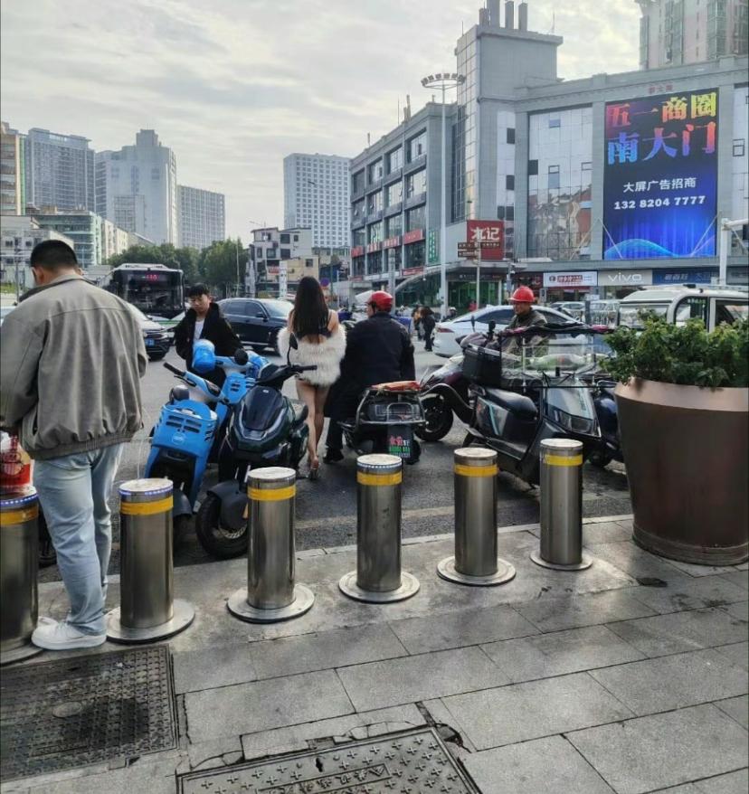 这就看不懂了，这到底是冷还是热？