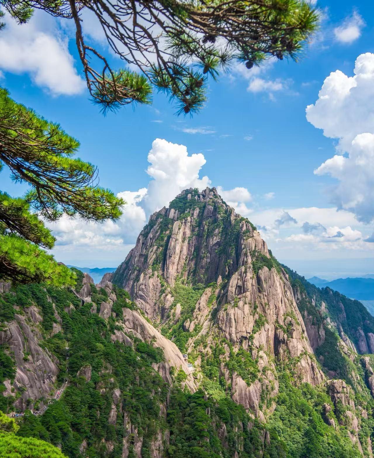 安徽黄山｜雨后云海+瀑布秘境，22℃美景攻略！📍安徽黄山风景区（南大门汤口镇