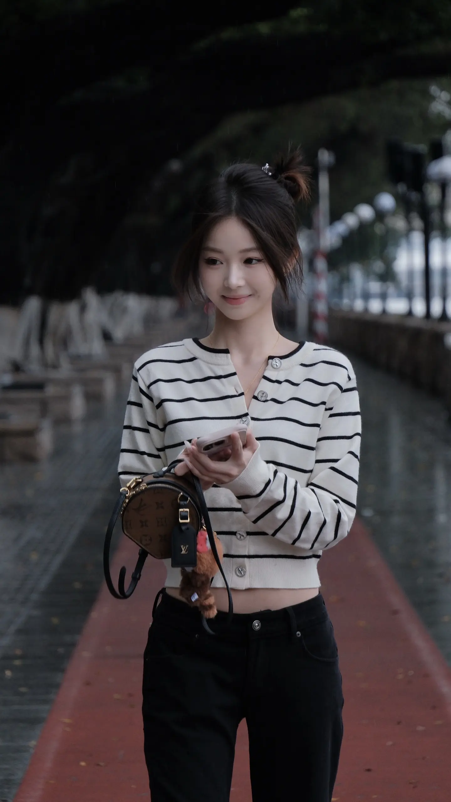 广州街拍。两广的小姐姐，眉眼都好好看！这次来广州依旧匆匆…