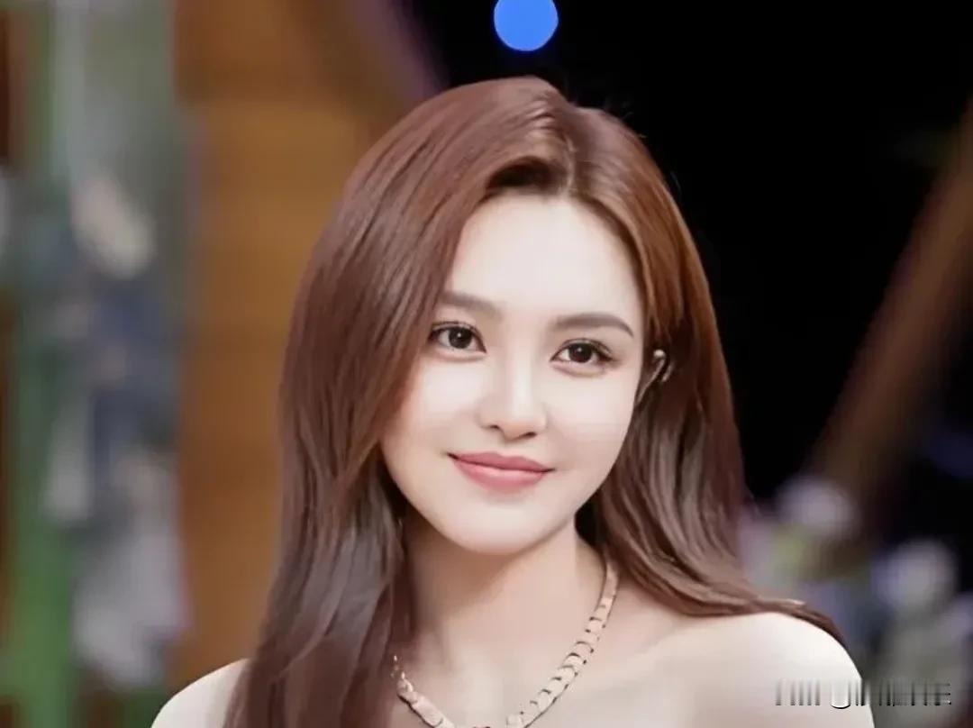 周扬青，太难了！周扬青这事，给所有女孩提了个醒：眼睛整得再大，也看不清渣男