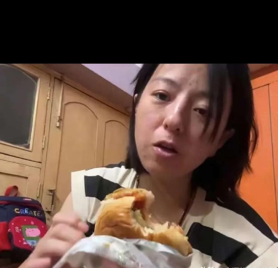 不管嫁印度还是非洲，只要人不回来，孩子不入中国籍，我们都祝福她们！果然印度的咖