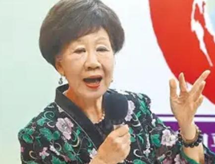 “台独”懵了，两岸都惊了！如果不是亲耳听到，恐怕没人敢相信这话是从吕秀莲嘴里说