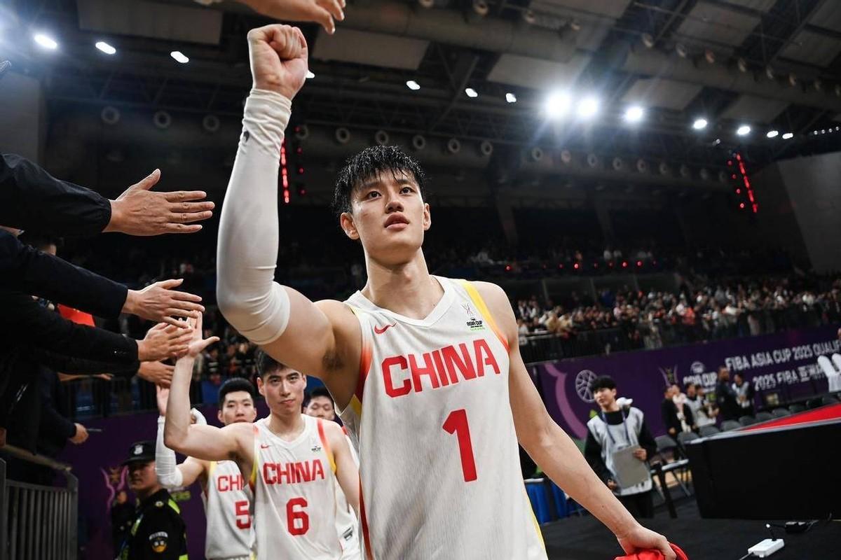 今晚23点！中国男篮要在沙特拼亚洲杯开门红了！阵容没了周琦、曾凡博这些
