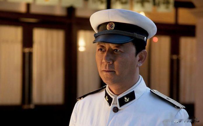 江德福临终：旧木箱10年后再开，江亚菲开箱瞬间，子女全沉默咱说这《父母爱情