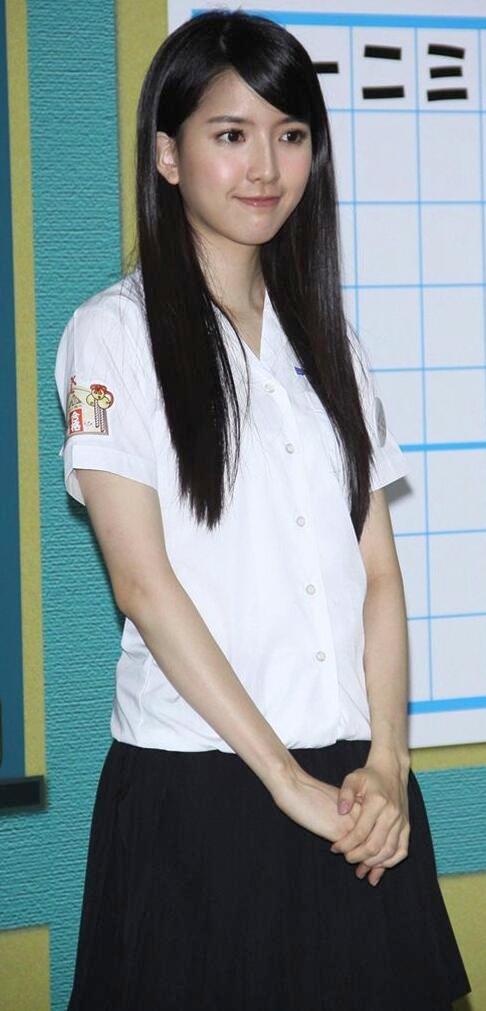 我心目中的校花模版：陈匡怡🫧𓇼✨（从脸蛋、发型、穿搭….都是标准模版​​