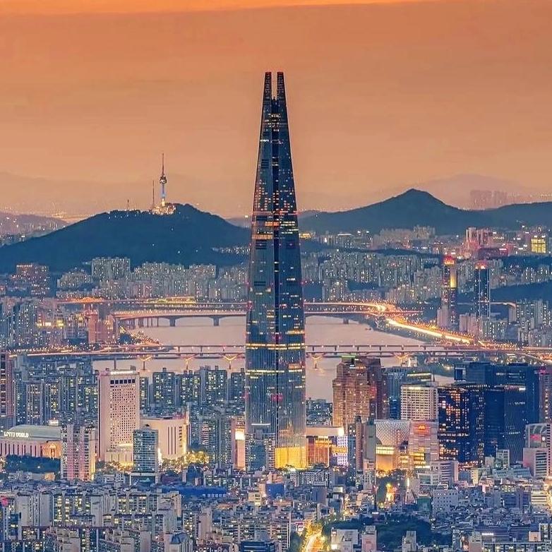 韩国经济这几年真的很强，不止是三星、海力士踩中AI风口赚得盆满钵满，他们很多工业