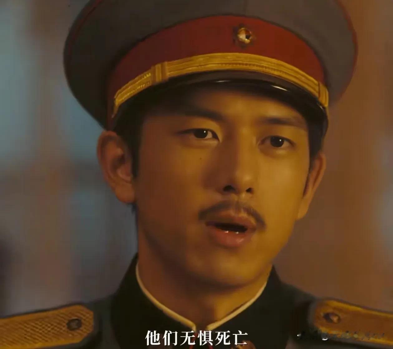 《人生若如初见》梁乡一语点破王爷的迷惑，梁乡其实早就看得清楚的，奈何大厦将倾，