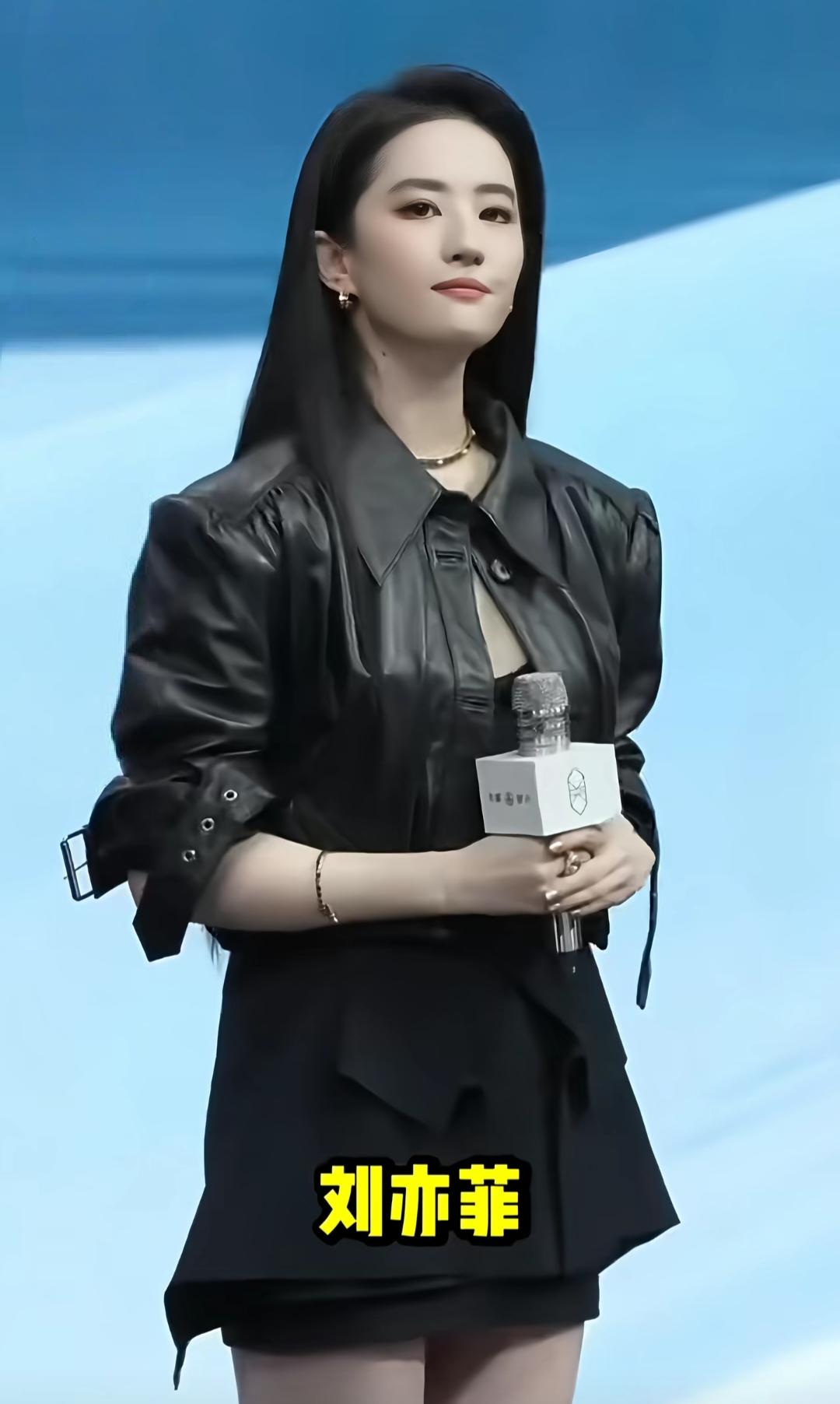娱乐圈公认的几位大美女，你心中的女神是谁？第一位刘亦菲第二位