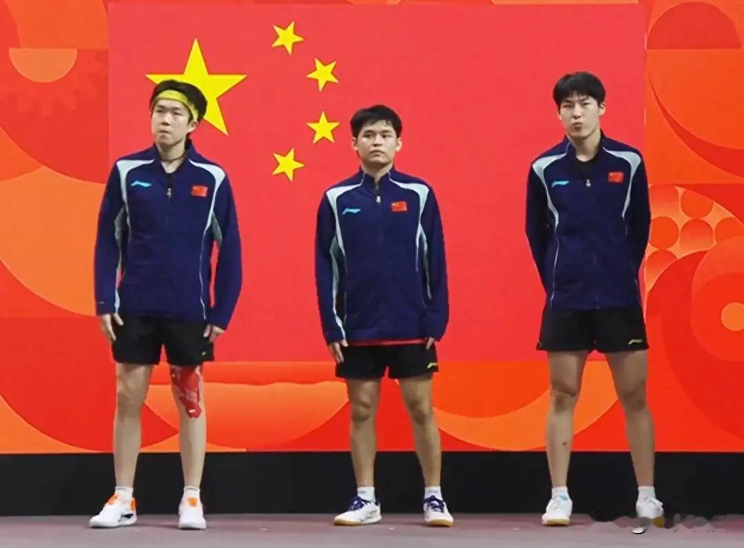 中国男乒痛失九连冠！日本队夺冠后张本智和十分嚣张。有球迷开始质疑王皓排兵布阵出了
