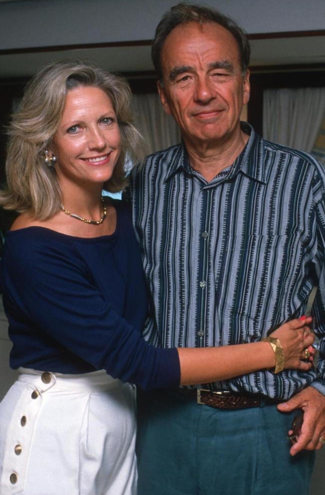 传媒大亨默多克，他的第二任前妻安娜托夫，最近去世了，81岁安娜托夫和