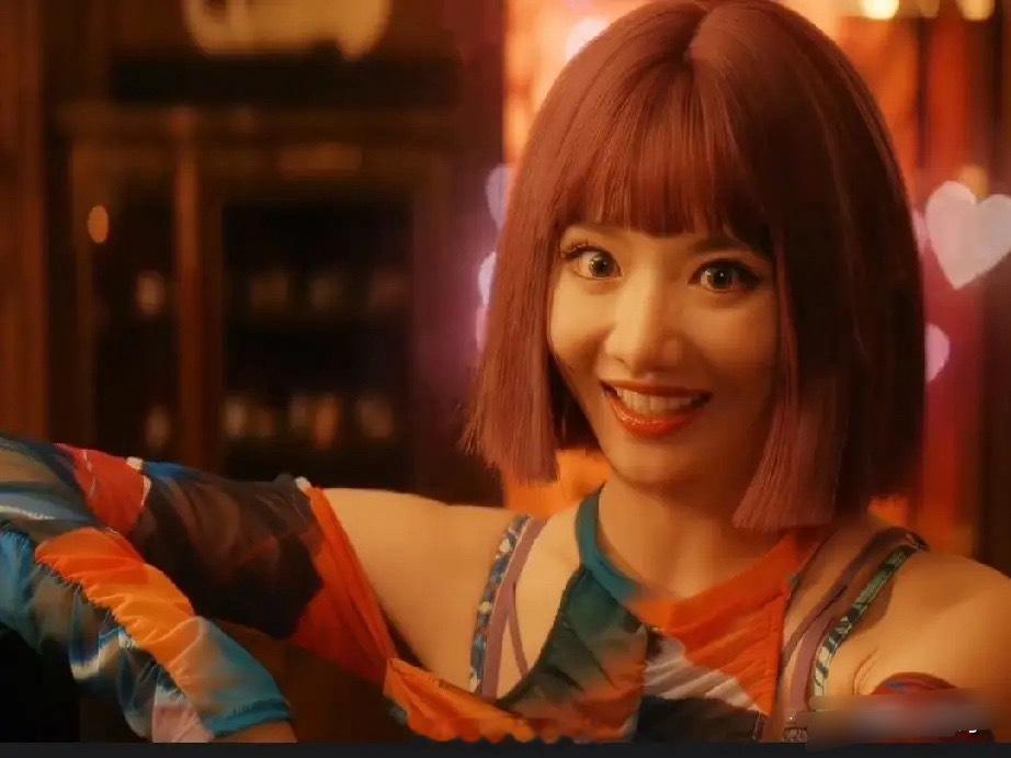 《枭起青壤》炎拓被林姨家里新来的女地枭看上了，还说炎拓是林姨的掌上明珠就是那个一