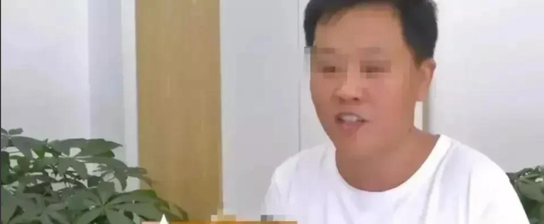 浙江杭州，一男子的空调无法制冷后，为了放心，便找了官方的售后维修，不料对方直接报