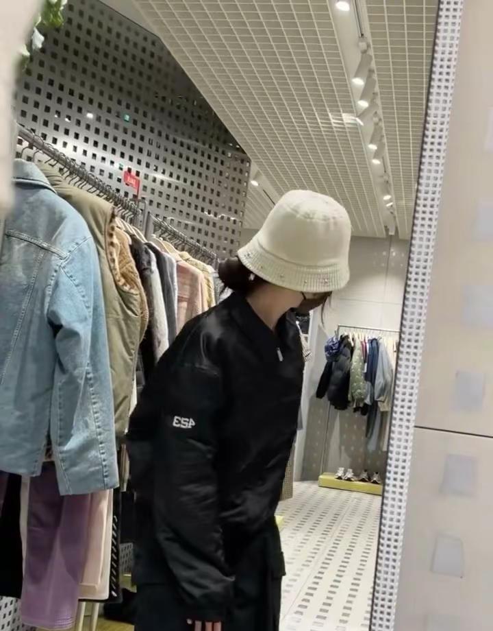 欣宝驾到！！！虞书欣虞书欣esther穿搭可爱到爆炸💥