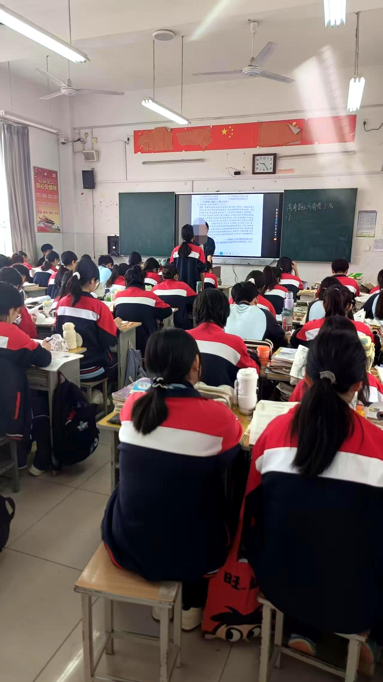 你家孩子考上重点高中，你就觉得985稳了？别天真了！我朋友家孩子每天刷题到凌