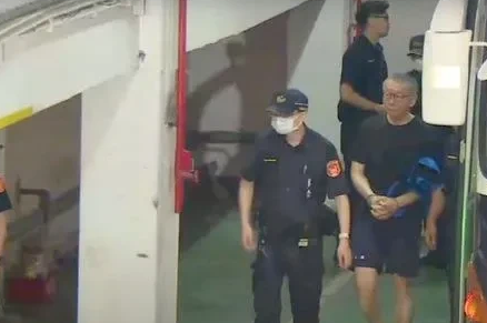柯文哲涉京华城案已被羁押10个月，台北地方法院继续审理