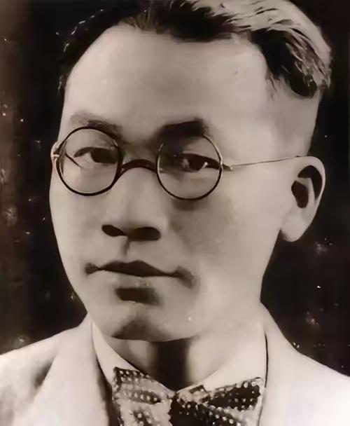 1923年，20岁的梁宗岱脱光衣服抗婚，但看到新娘立刻改口：“我娶！”谁知蜜月期