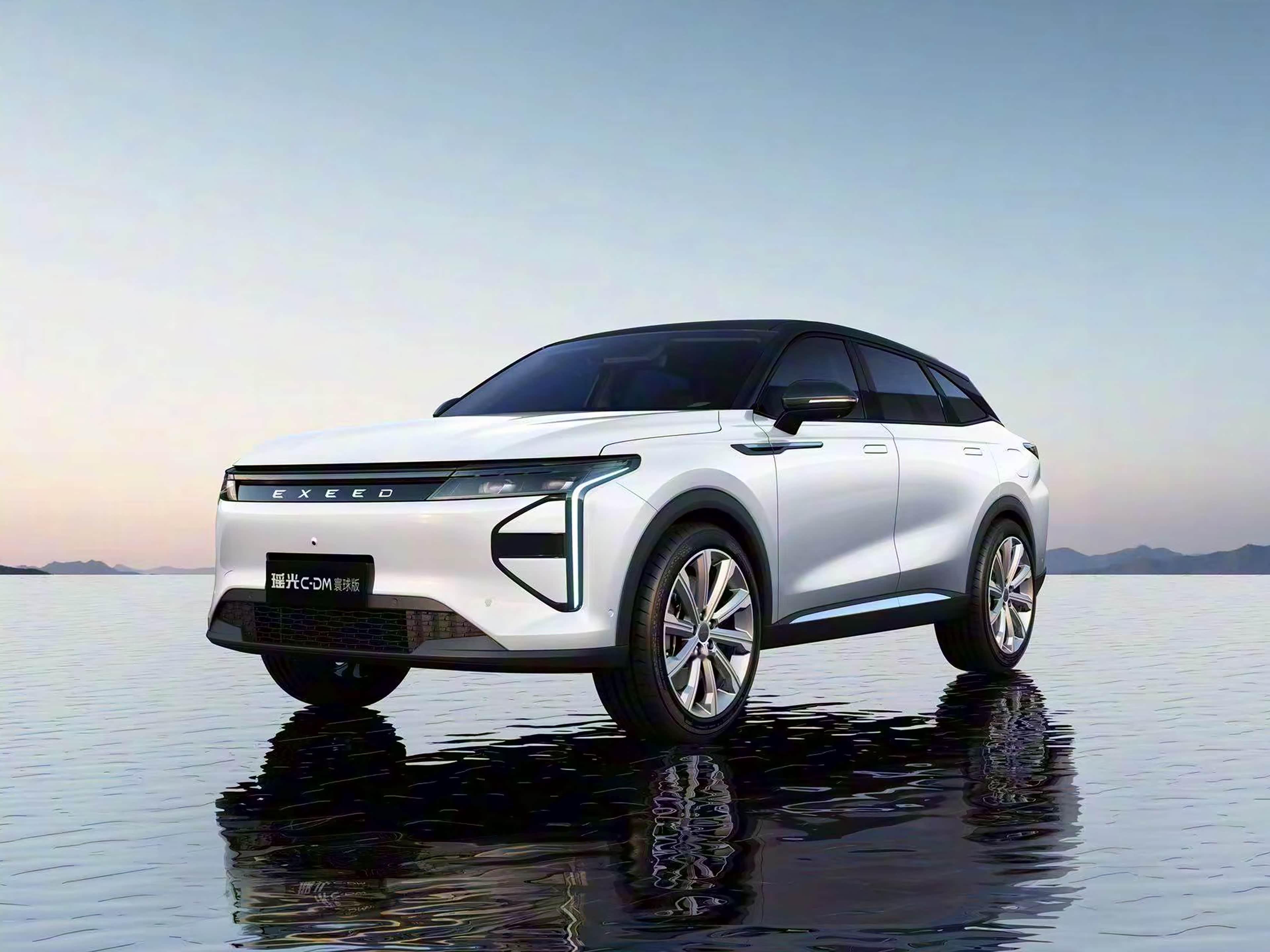 2026款星途瑶光寰球版上市，中型SUV/12.99万起燃油版12.99万插混版
