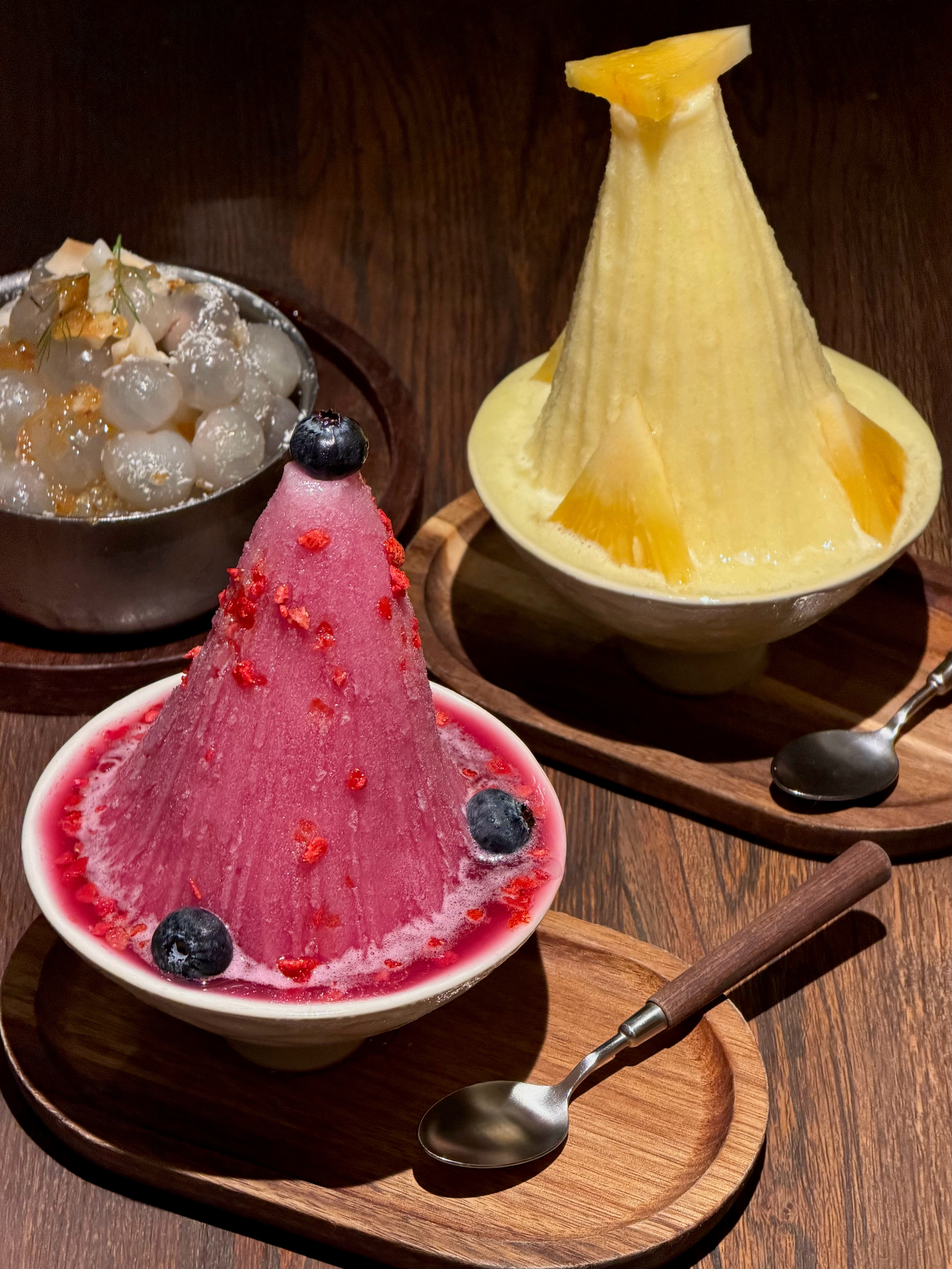 在南京！我很少用震撼来形容一家餐厅在南京吃不下5678次的餐厅🥢环境装修很有味