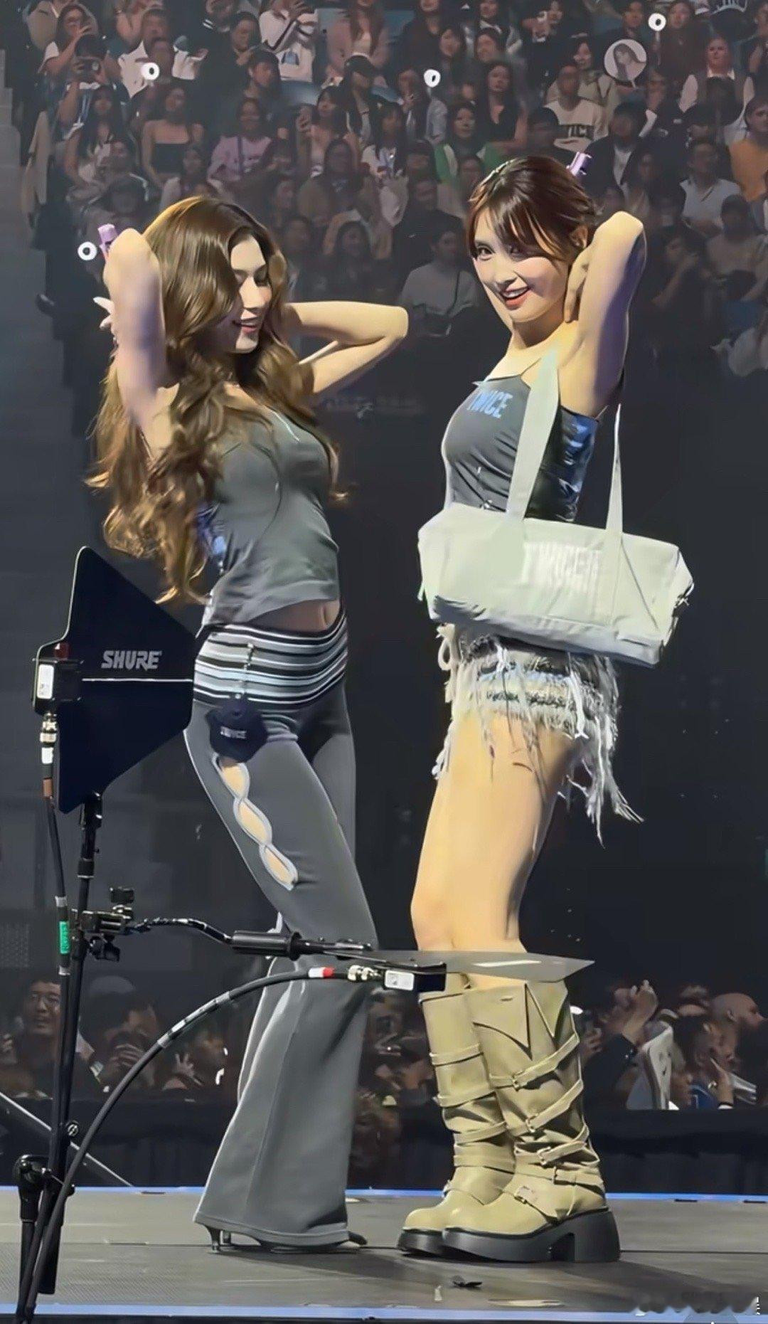 momosana，我承认你们两个把我媚到了