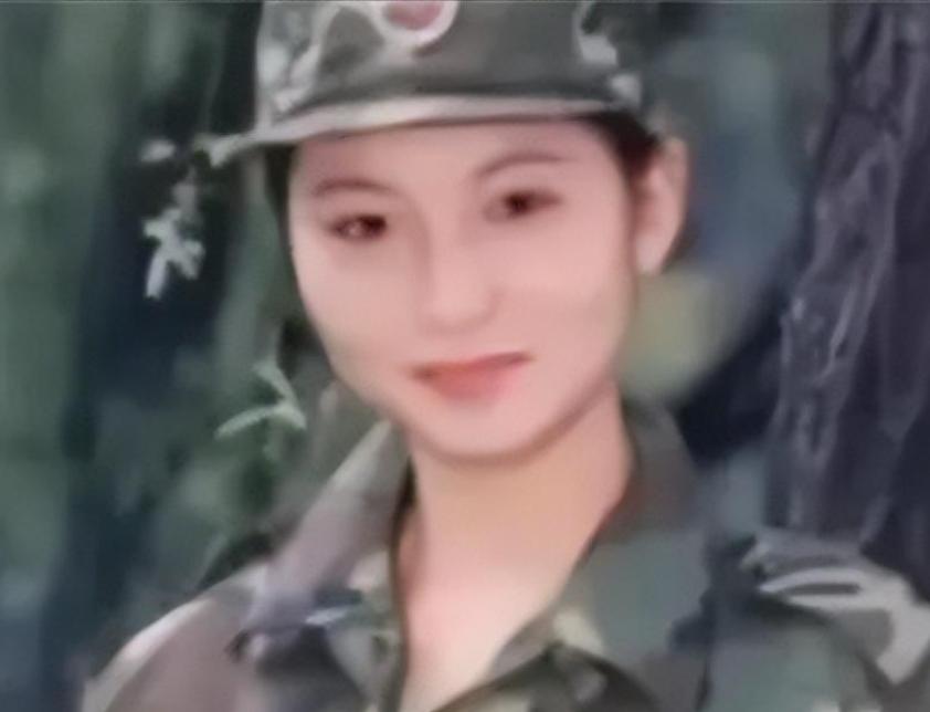 1994年，广州一漂亮女兵退伍，20年后苦寻暗恋的兵哥哥，再见时两人已经人到中年