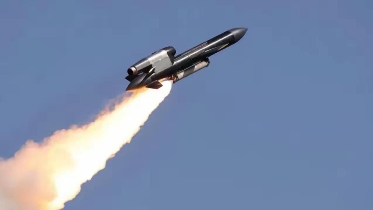 普京警告泽连斯基,若用导弹攻击俄本土,回应将是压倒性覆盖我是万万没想到,在没