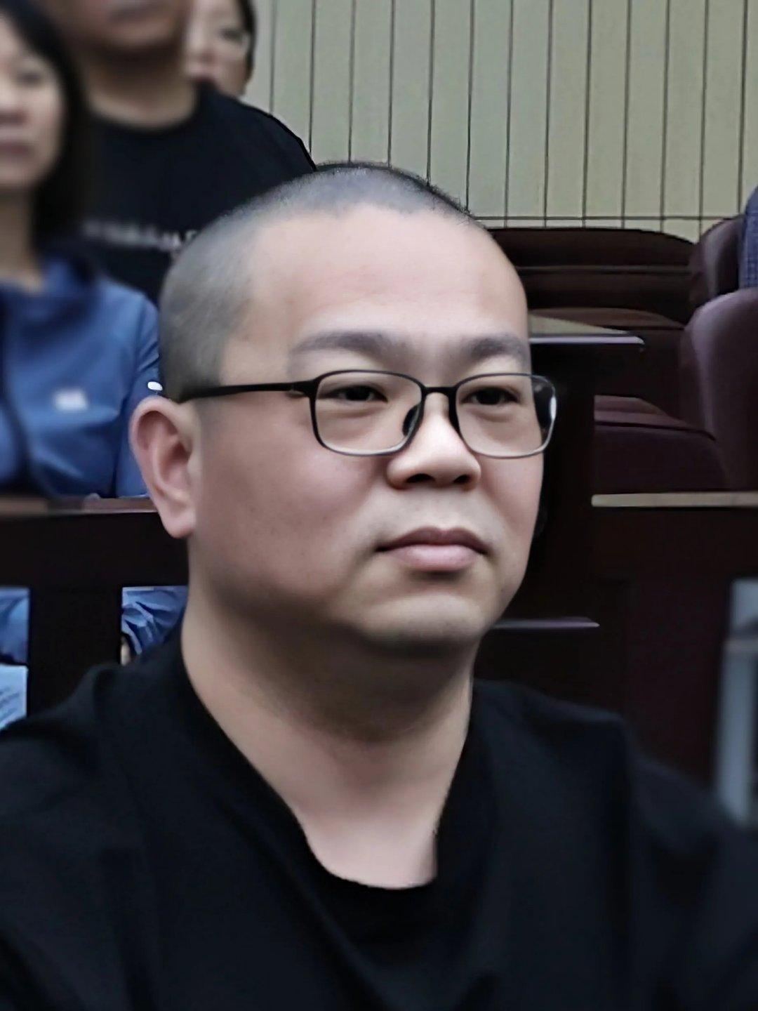 华融集团原总经理白天辉为什么要被执行死刑？2025年12月9日，中国华融集团原