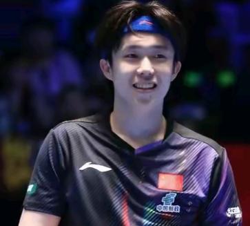 王楚钦进医院了?就医原因曝光一份流出的检查报告用冰冷的数字描绘了真实状况