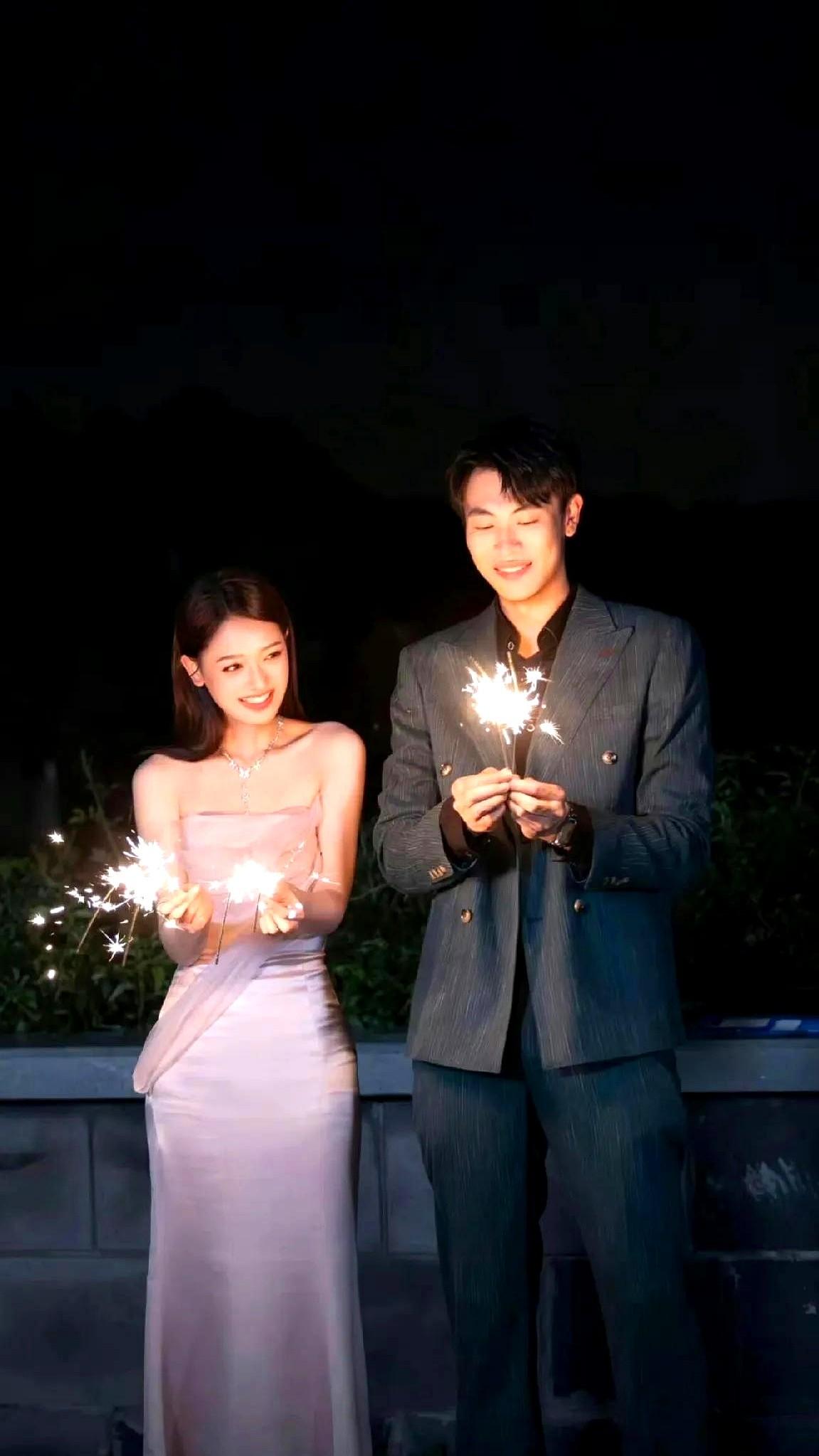 恋综《怦然再心动》播出还没两个月,原本的高甜CP刘子晗和孙涵清就翻车,群聊截图里