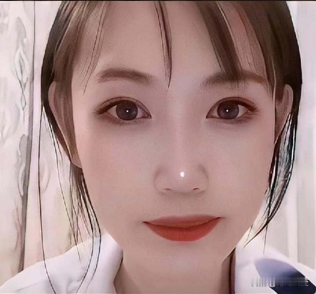 王宝强那边发了一张全家照，新女友冯青站在旁边，没有抢镜，配文踏实过小日子，点赞超