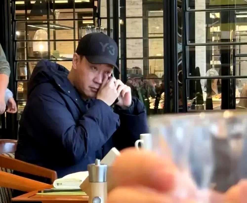 辛柏青以后这样一个人吃早餐的时候多着了，朱媛媛如果看到了得多心疼。女儿也长大