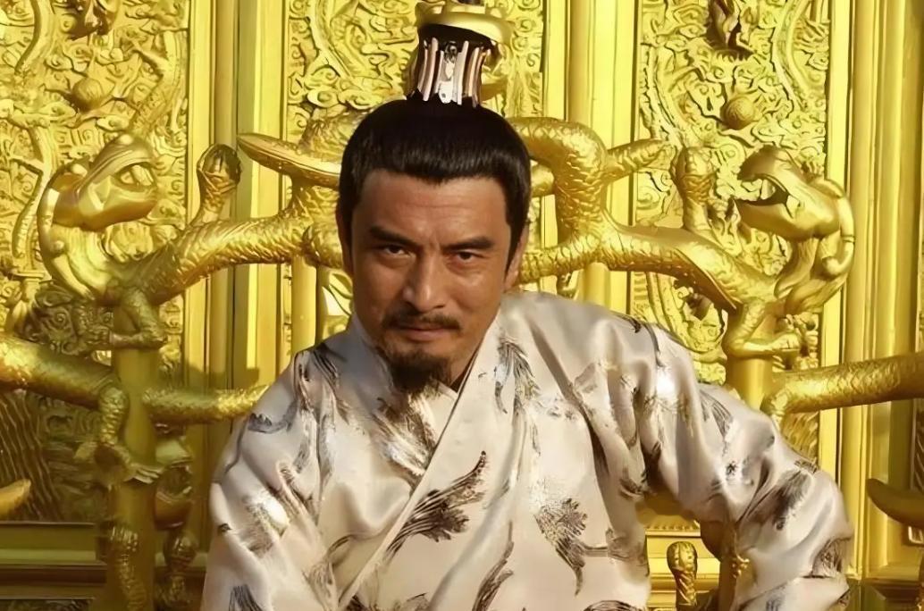 从两汉到唐末，一个把持中国近千年的"寄生阶级"，被一个三次科举落榜的山东盐贩，用